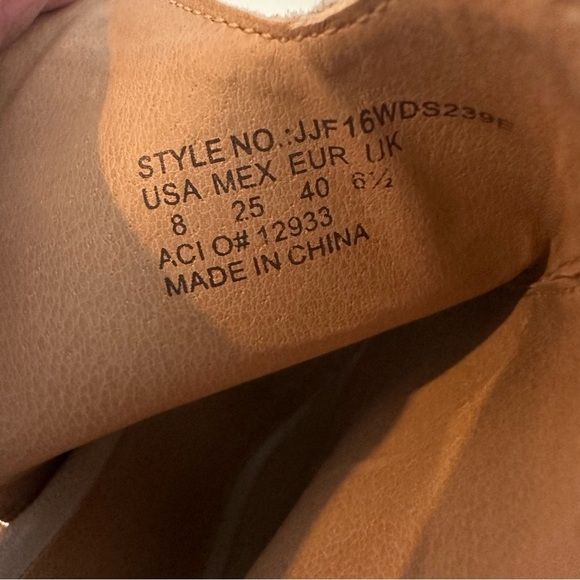 Joe's‎ Jeans Cream Peep-Toe Heels - Picture 6 of 6